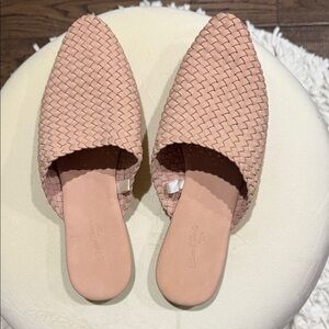Universal Thread Blush Woven Mules